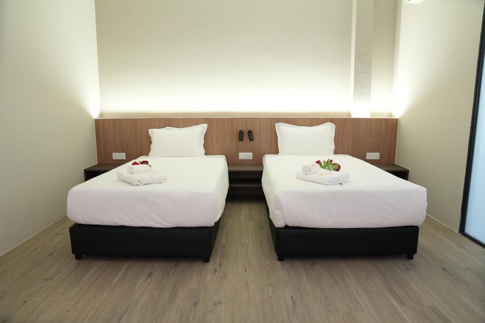 Roxy Hotel Aiman Kuching Exterior photo