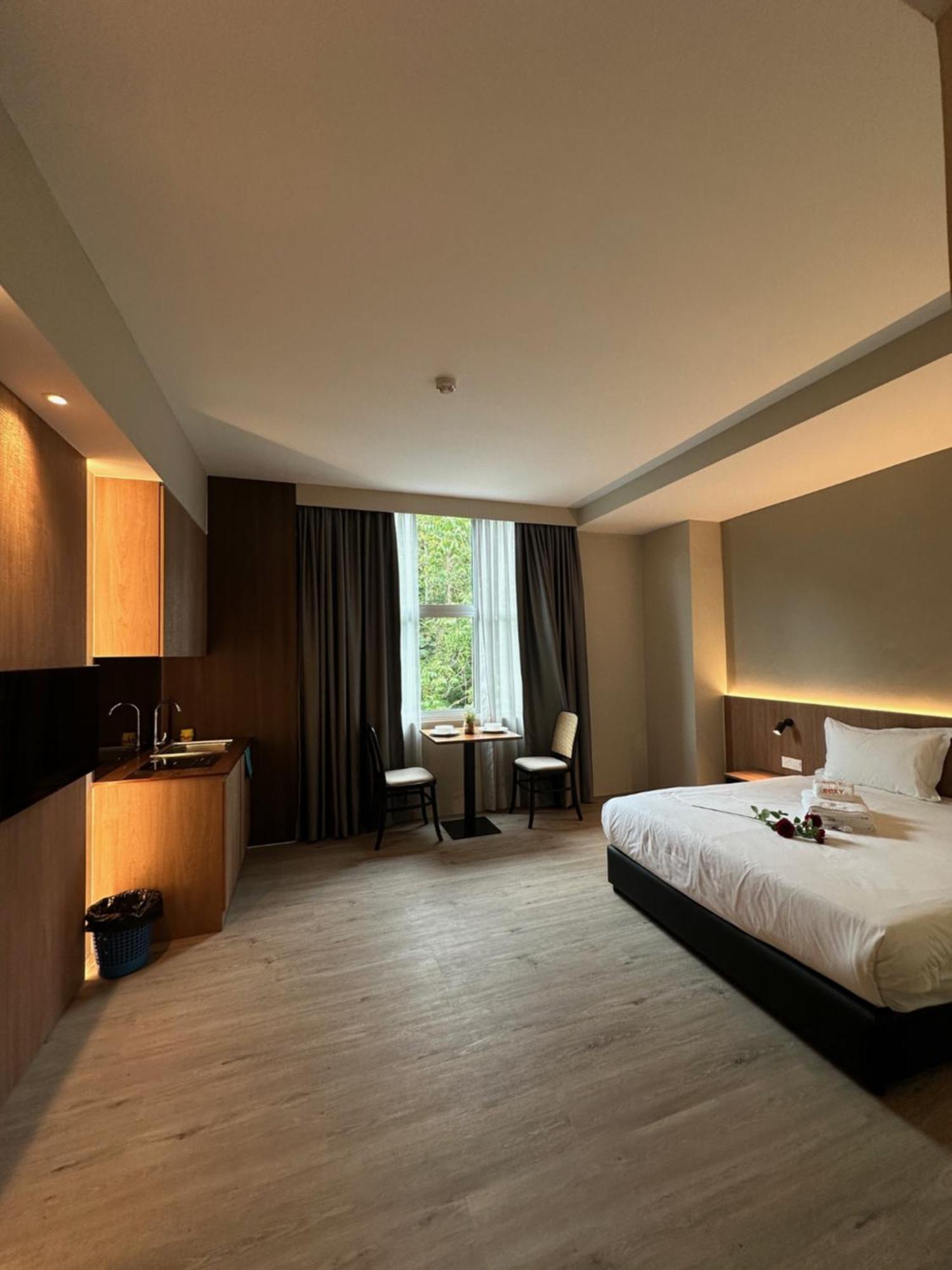 Roxy Hotel Aiman Kuching Exterior photo