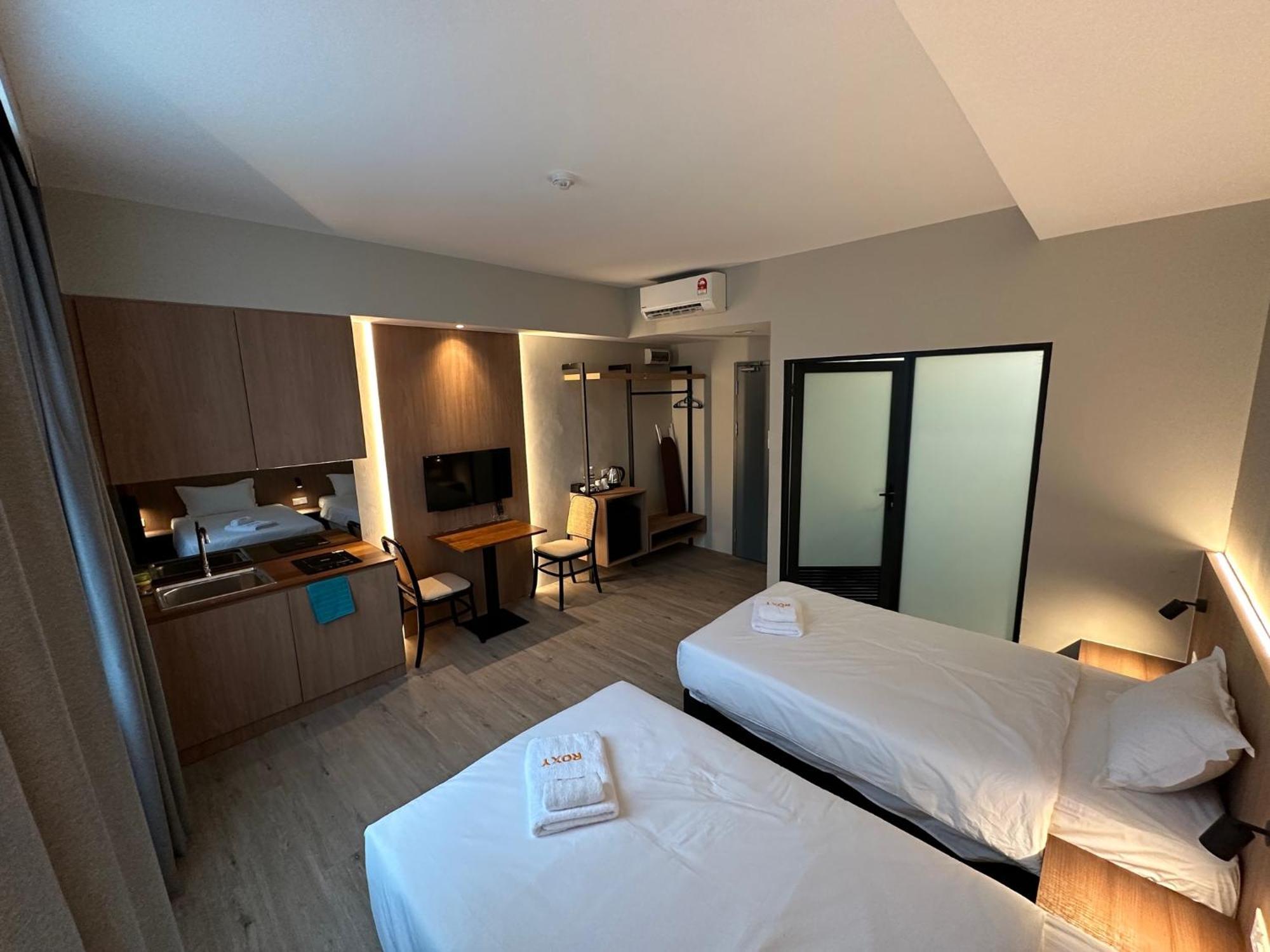 Roxy Hotel Aiman Kuching Exterior photo