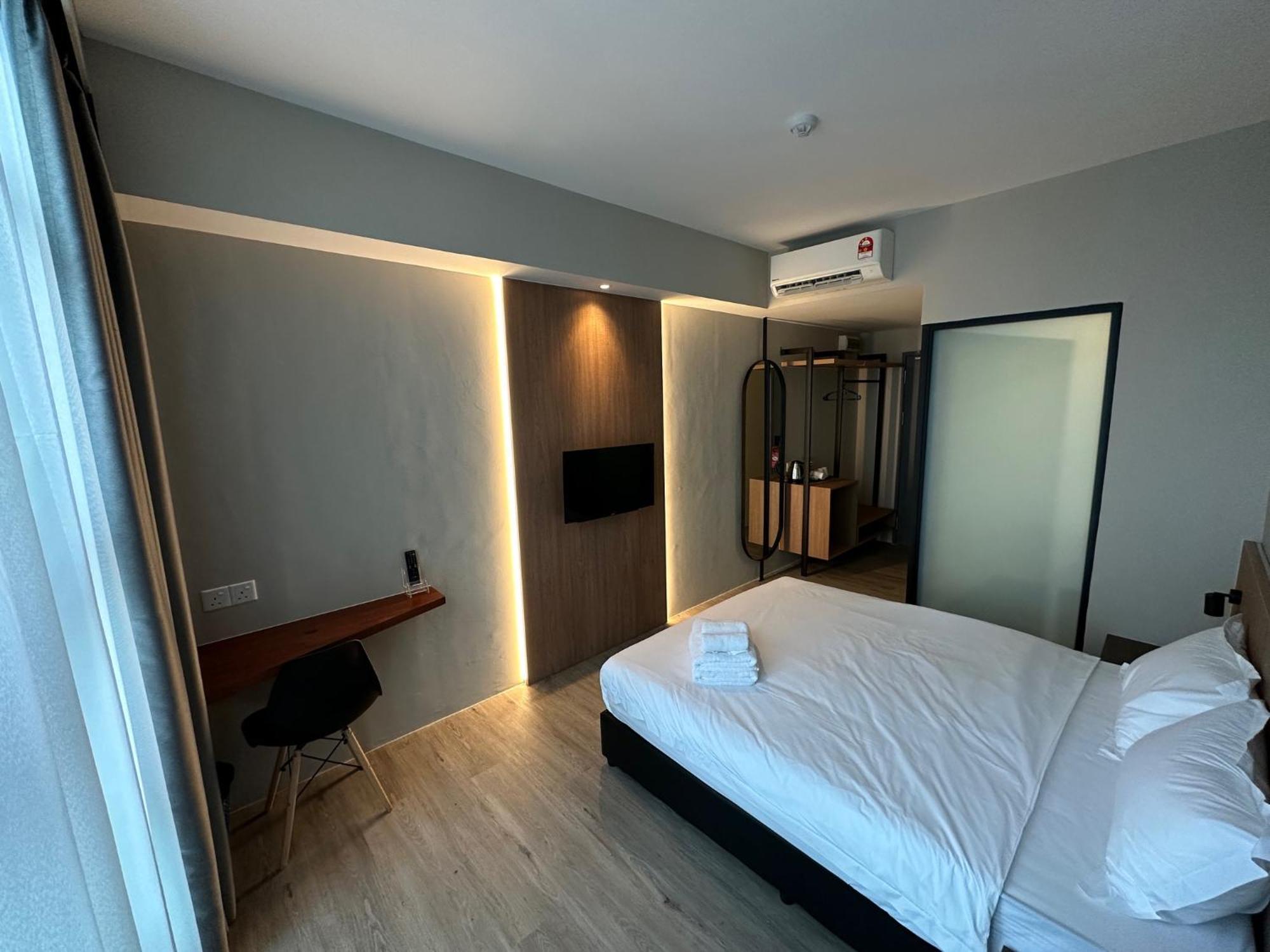 Roxy Hotel Aiman Kuching Exterior photo